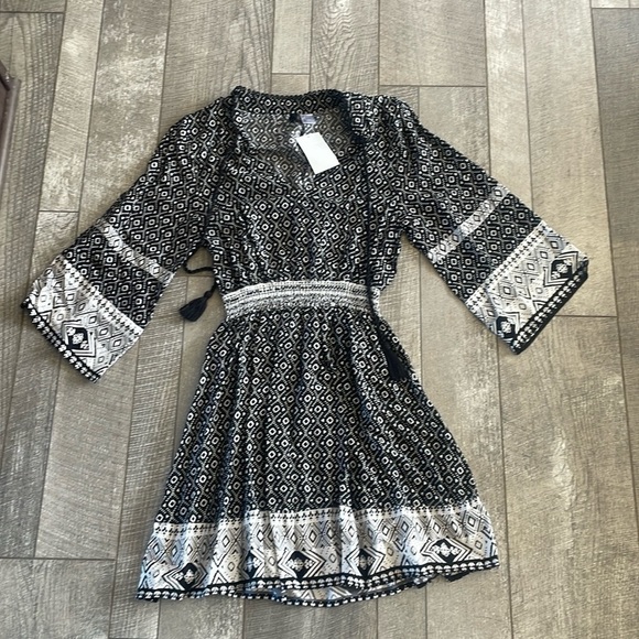 H&M Size 6 Black and White Aztec Print Tunic Dress New With Tags - Picture 2 of 6